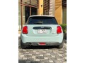 mini-cooper-2018-small-1