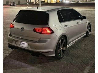 Volkswagen Golf R