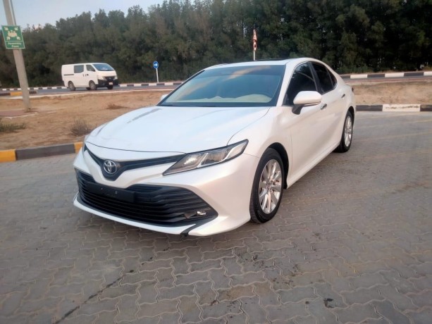 toyota-camry-big-4