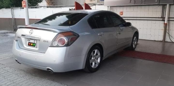 nissan-altima-2009-big-0