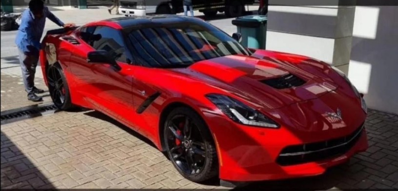 corvette-c7-2014-big-0