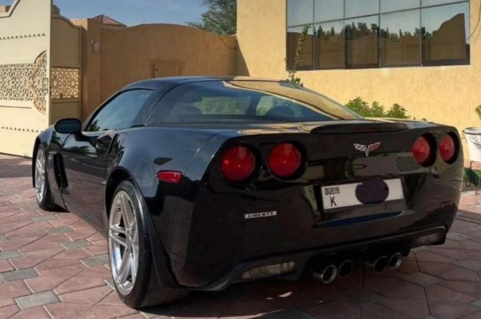 corvette-z06-big-0