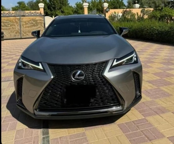 lexus-ux200-big-0