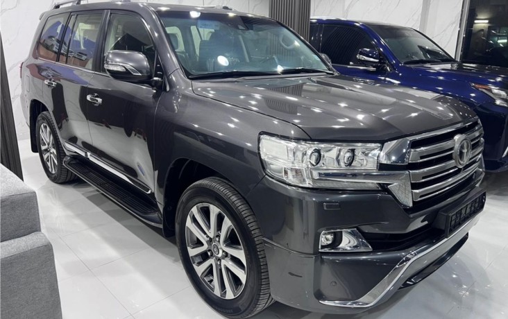 toyota-land-cruiser-2016-big-0