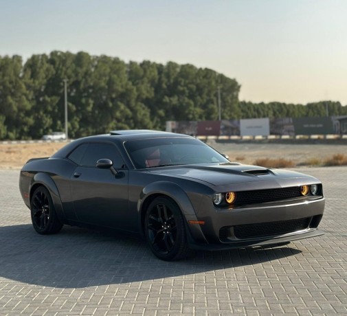 dodge-challenger-big-0