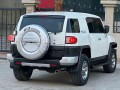 toyota-fj-cruiser-small-6