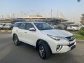 toyota-fortuner-2016-small-0