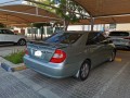 toyota-camry-2004-small-0