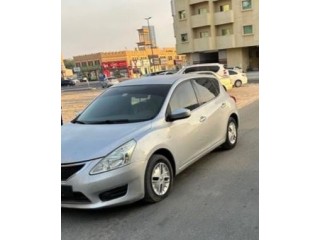 Nissan tida 2015