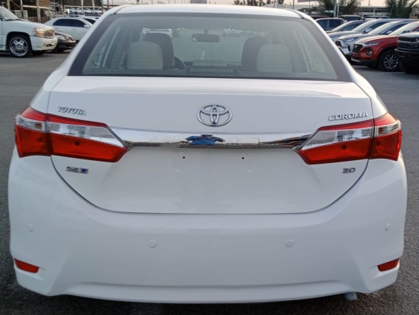 toyota-corolla-se-v4-20l-model-2014-big-9