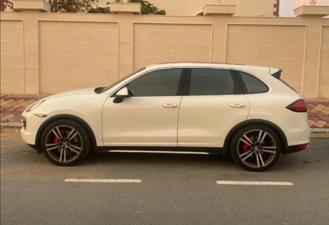 porsche-cayenne-s-big-0