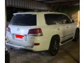 lexus-lx-2011-small-0