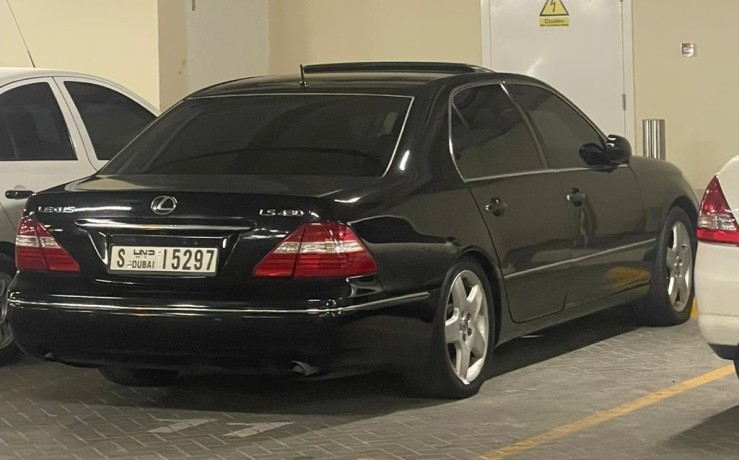 lexus-ls430-big-0