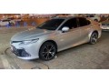 toyota-camry-2018-small-0