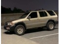 nissan-pathfinder-2005-small-0