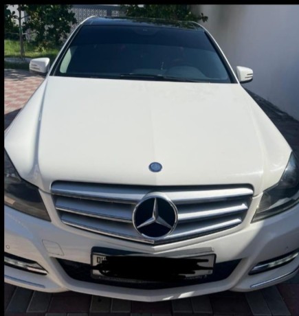 mercedes-c200-big-0