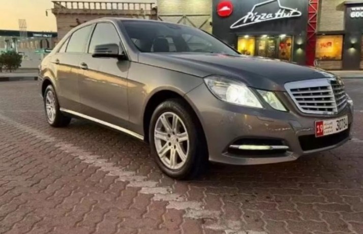 mercedes-e200-big-0