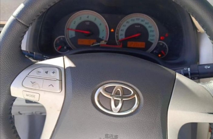 toyota-corolla-2011-big-3