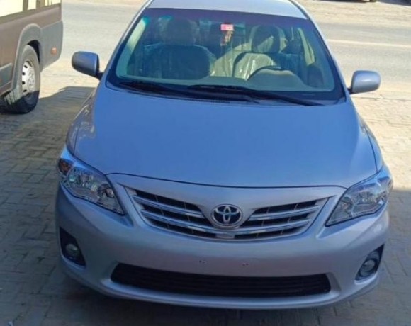 toyota-corolla-2011-big-4