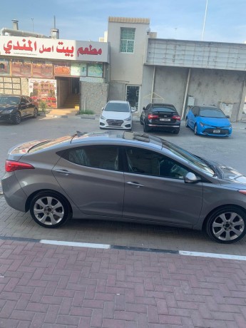 hyundai-elantra-big-2