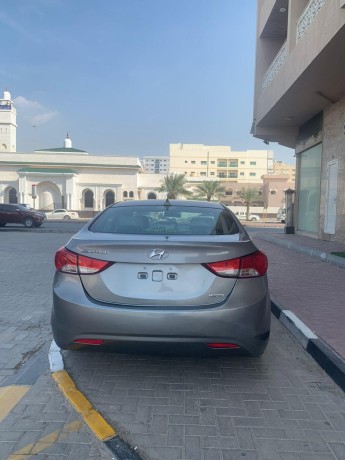 hyundai-elantra-big-5