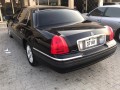 lincoln-town-car-small-0