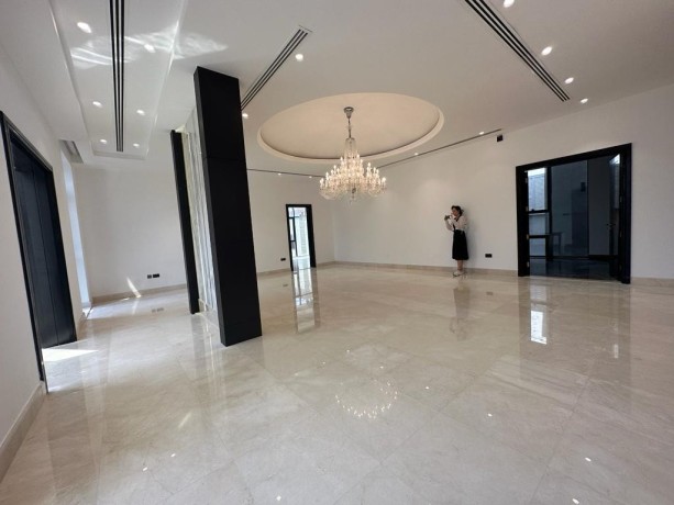 villa-for-rent-in-sharjah-big-2