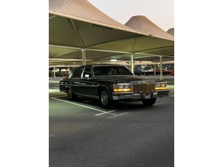 Cadillac Brougham 1989