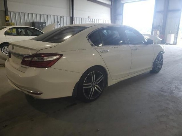 honda-accord-sport-big-9