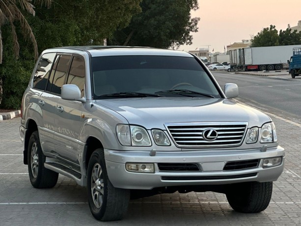 lexus-lx470-2006-big-9