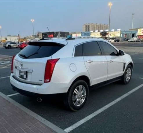 cadillac-srx-big-0