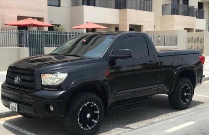 toyota-tundra-2009-big-2