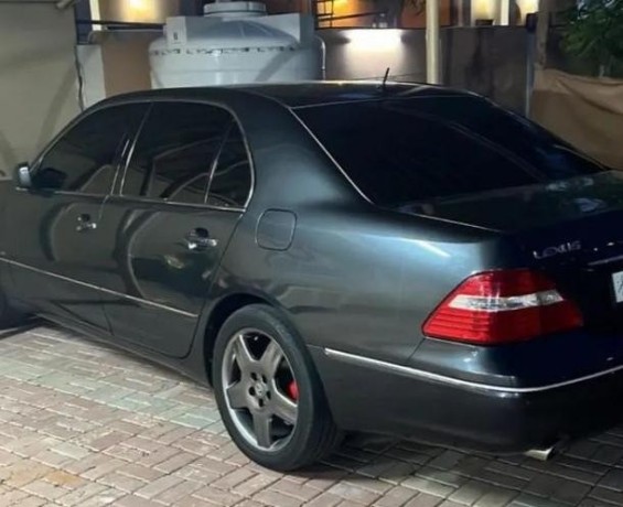 lexus-ls430-big-2