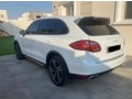 porsche-cayenne-small-0