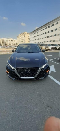 nissan-altima-2020-big-0