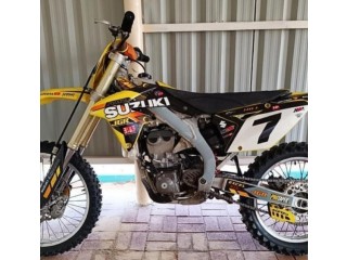 Suzuki KTM