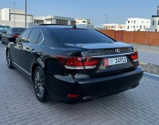 lexus-ls-460-f-sport-big-0