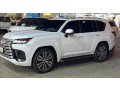 lexus-lx-2023-small-0