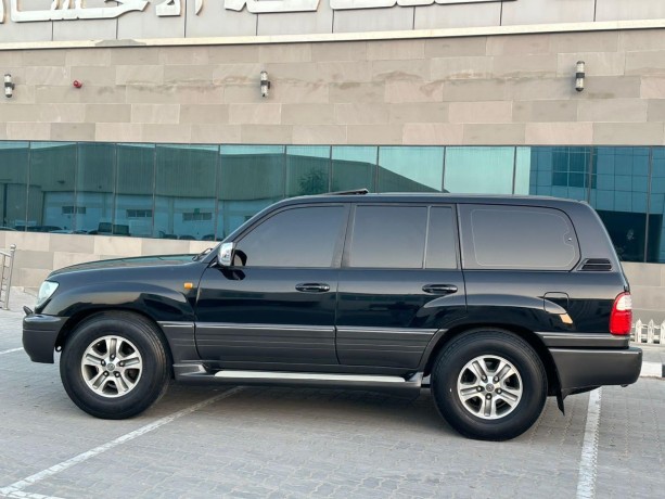 lexus-lx470-big-1