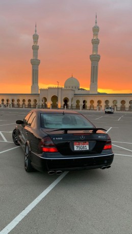 mercedes-e500-big-0