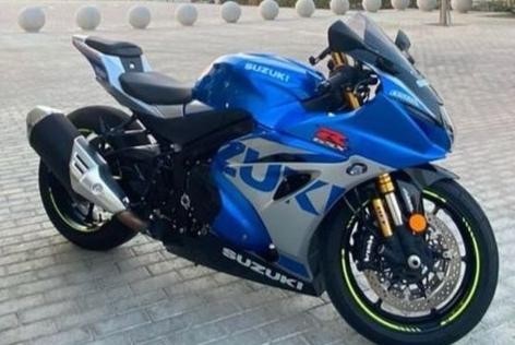 suzuki-gsxr-big-0