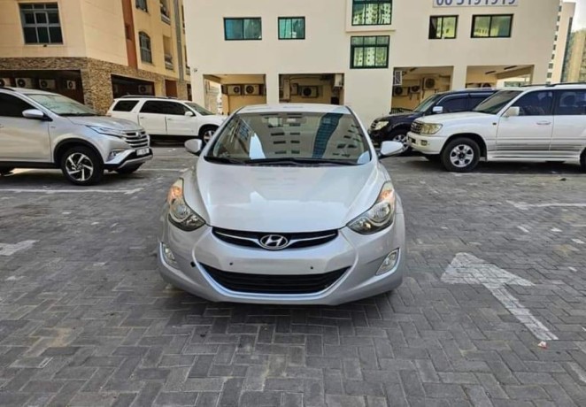 hyundai-elantra-big-1