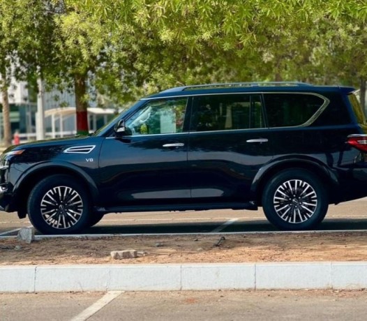 nissan-armada-2021-big-2