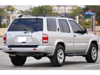 Nissan pathfinder 2002