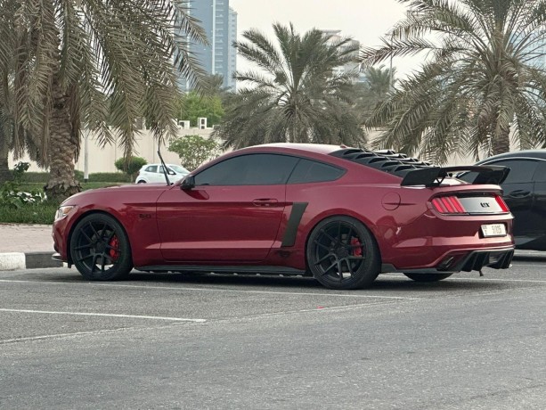 ford-mustang-gt-big-4