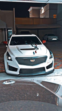 cadillac-cts-v-big-0