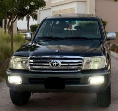 toyota-land-cruiser-gxr-big-1