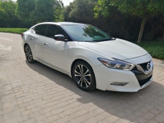 Nissan Maxima