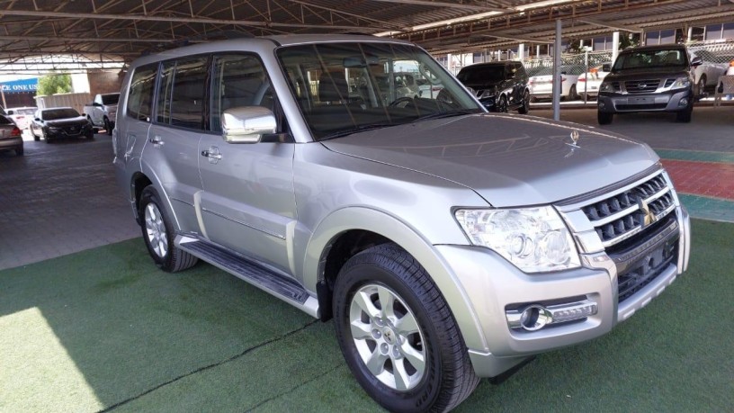 mitsubishi-pajero-big-0