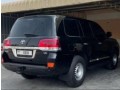 toyota-land-cruiser-gxr-small-2